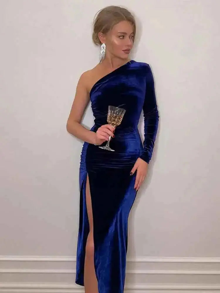 Emerald Green One-Shoulder Dress with Diagonal Collar Pattern in Velvet - Wear Spot